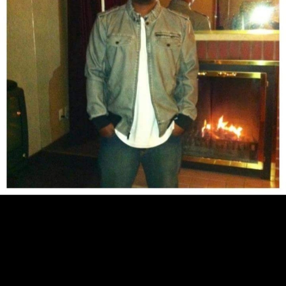 Guess leather jacket - Picture 3 of 3